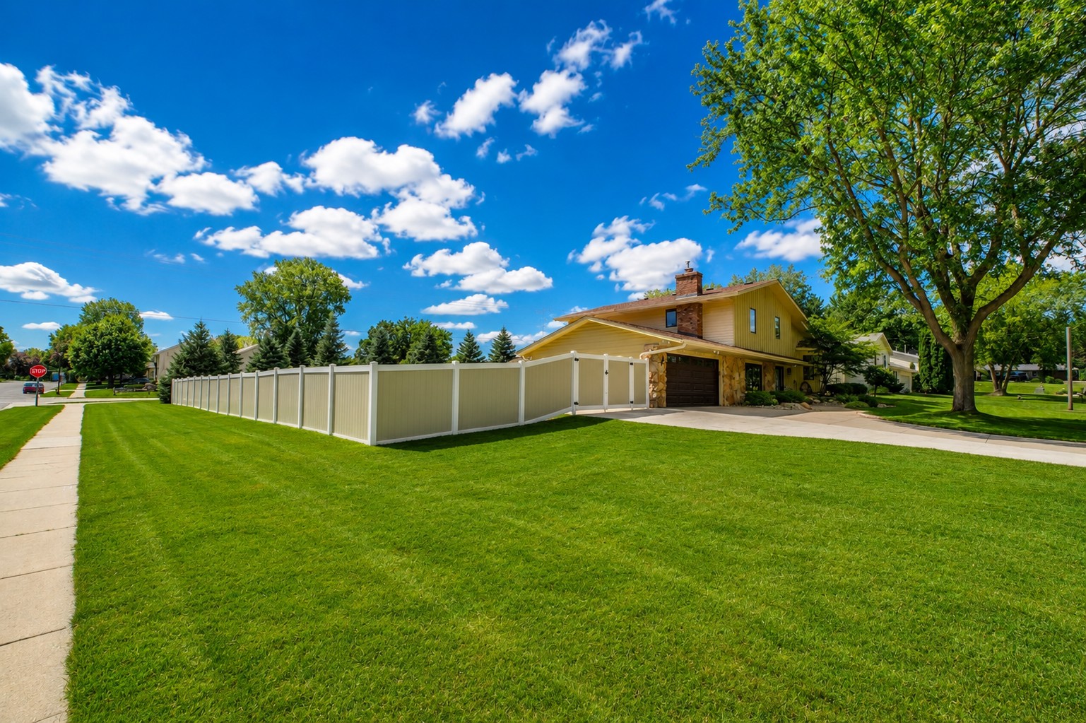13491 Fairlawn Court
