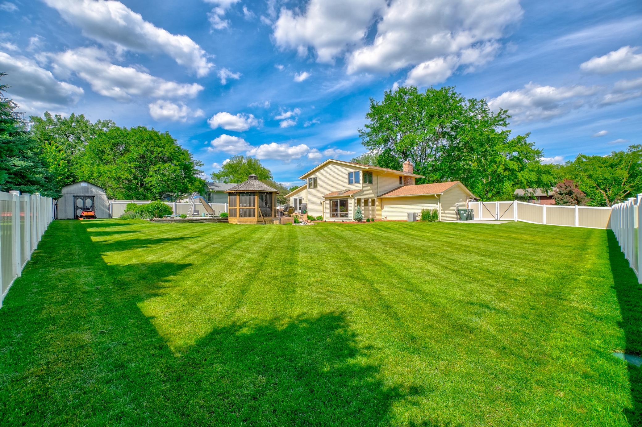13491 Fairlawn Court