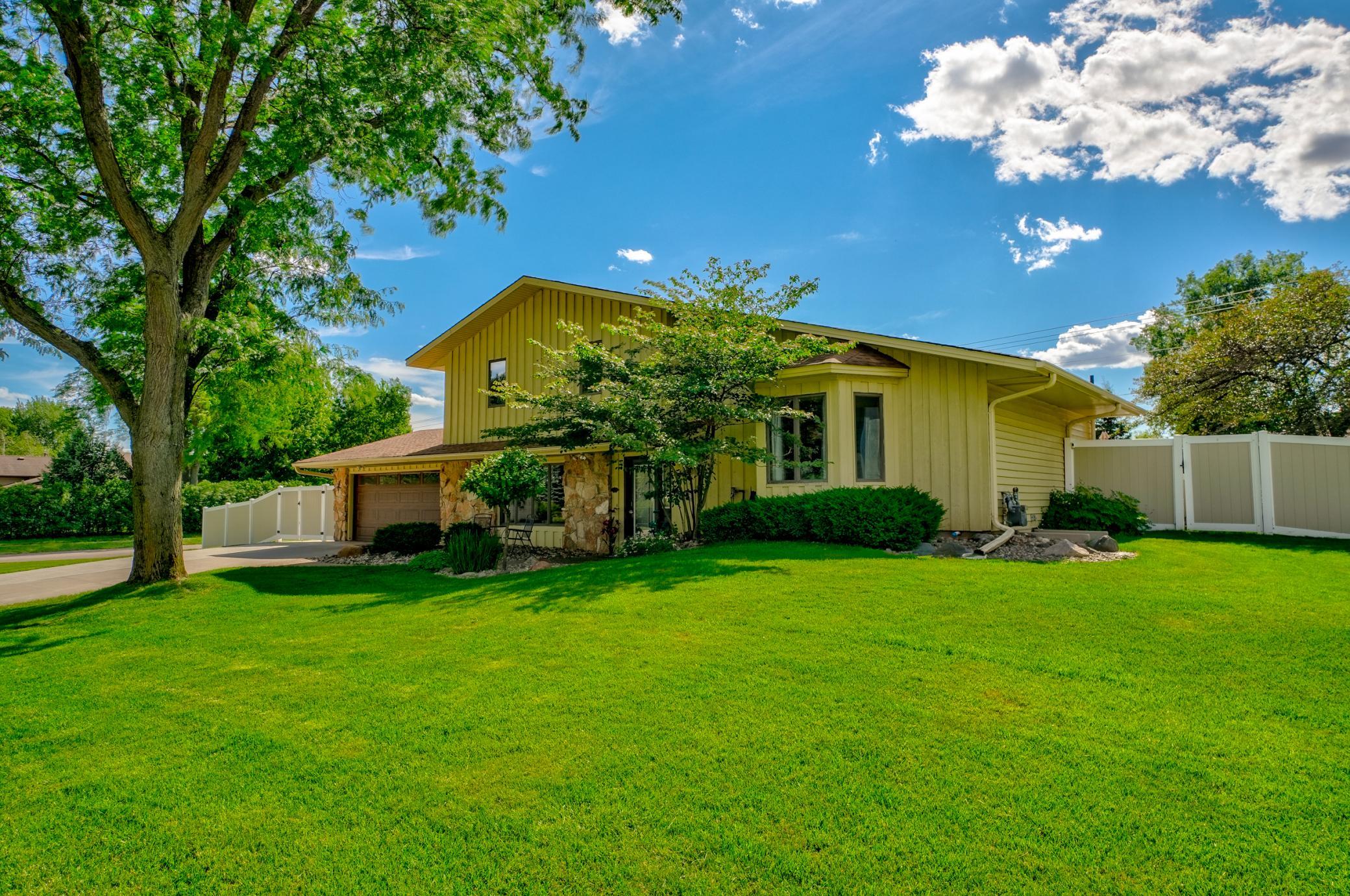 13491 Fairlawn Court