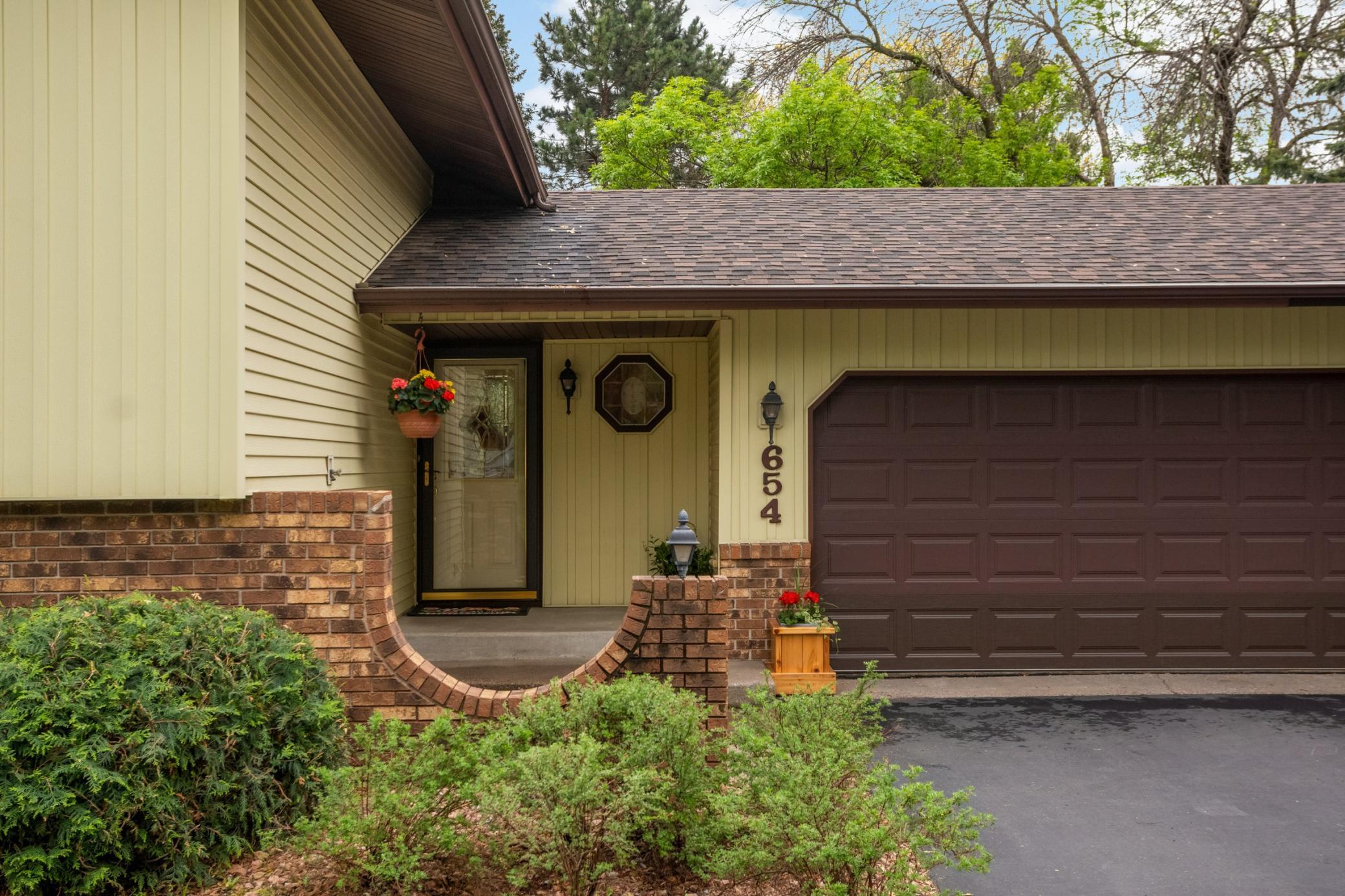 654 Tanglewood Drive