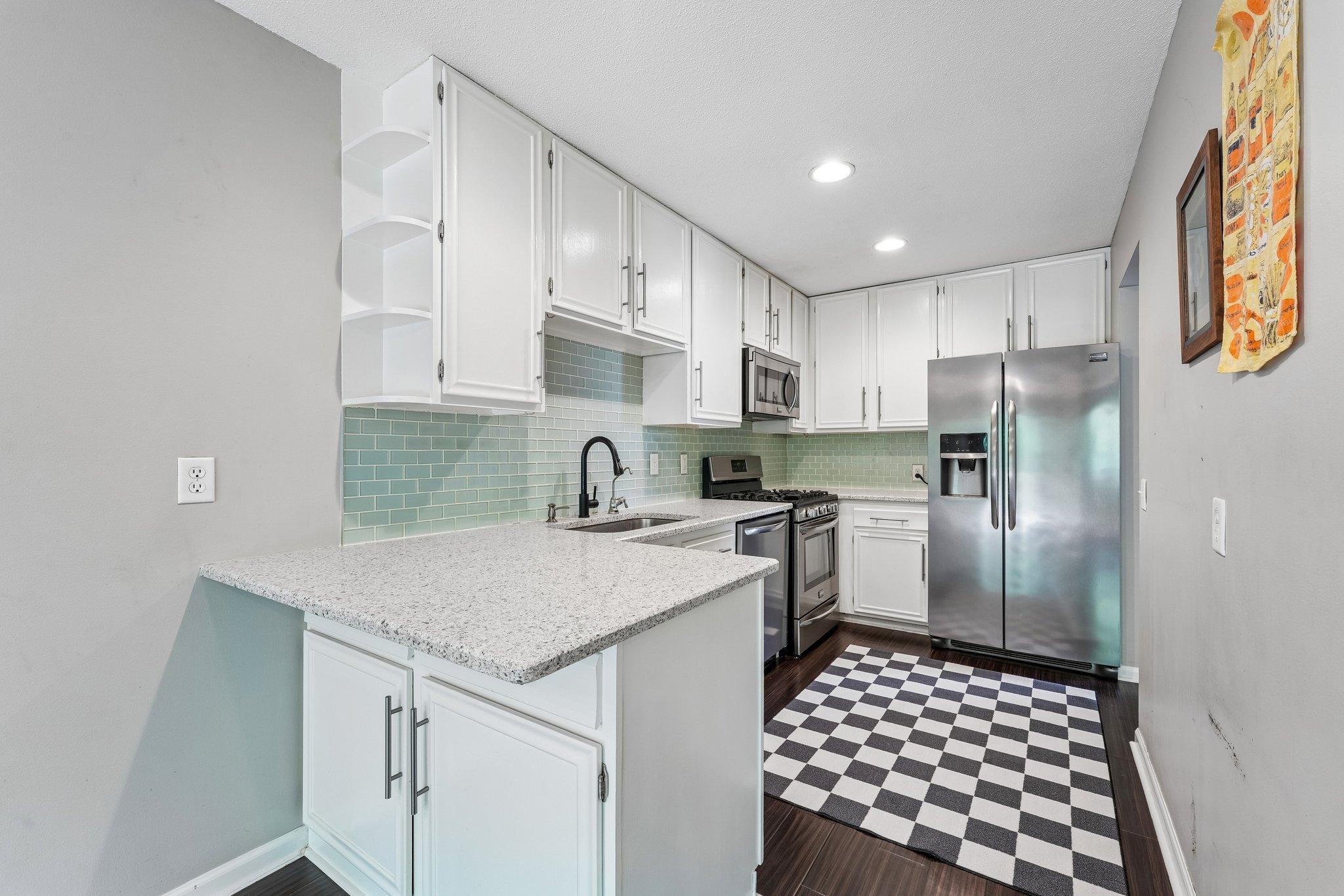12311 Oak Leaf Court