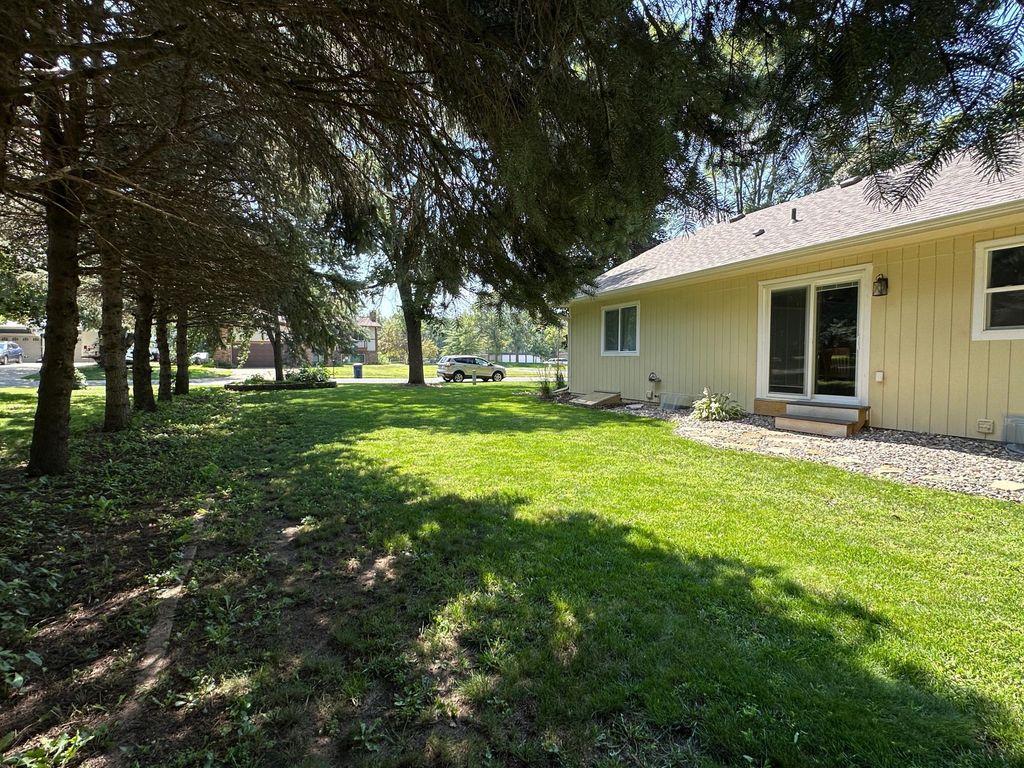 Photo of 1741 Roosevelt Drive, Northfield, MN 55057 (MLS # 7009528)