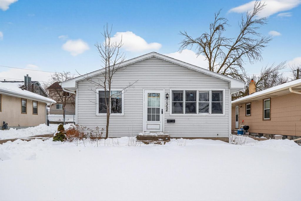 Photo of 2354 Burke Avenue E, North Saint Paul, MN 55109 (MLS # 7038119)