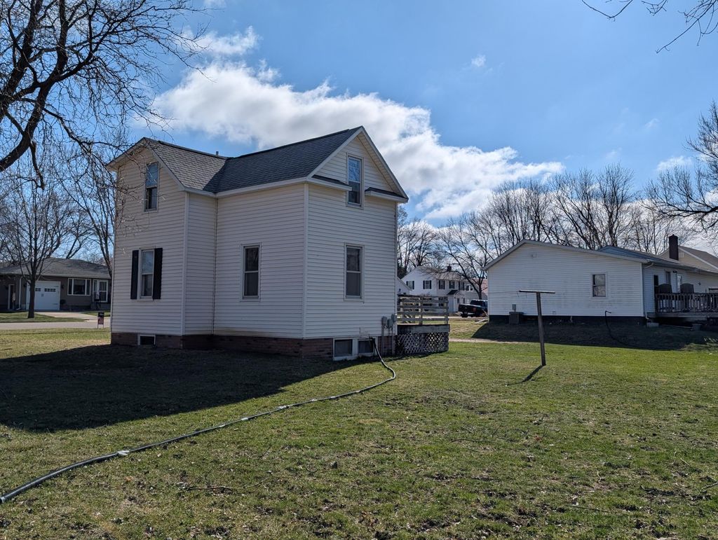 Photo of 413 Mason Street, Marshall, MN 56258 (MLS # 7017853)