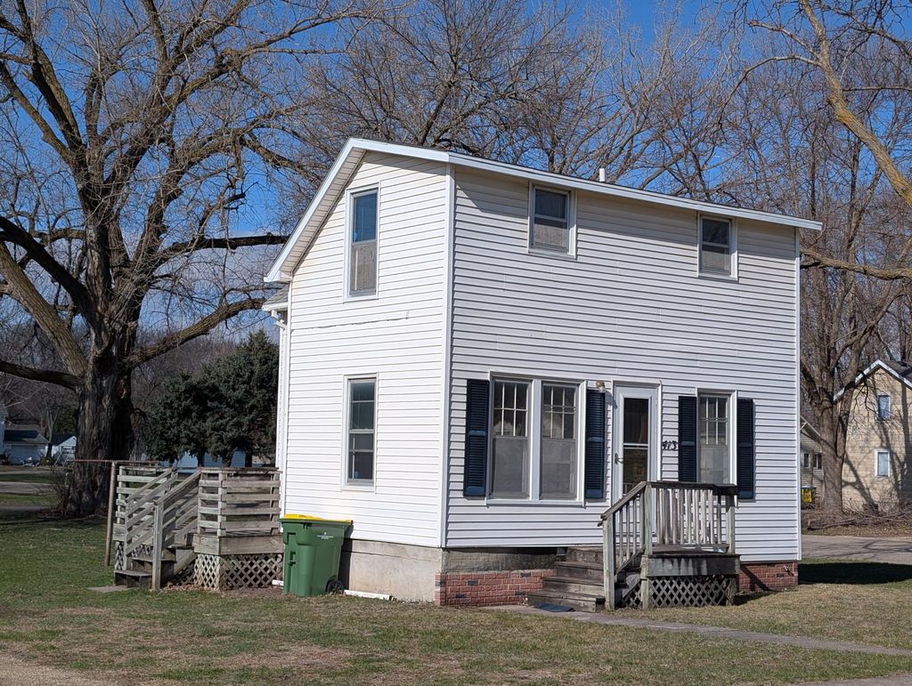 Photo of 413 Mason Street, Marshall, MN 56258 (MLS # 7017853)