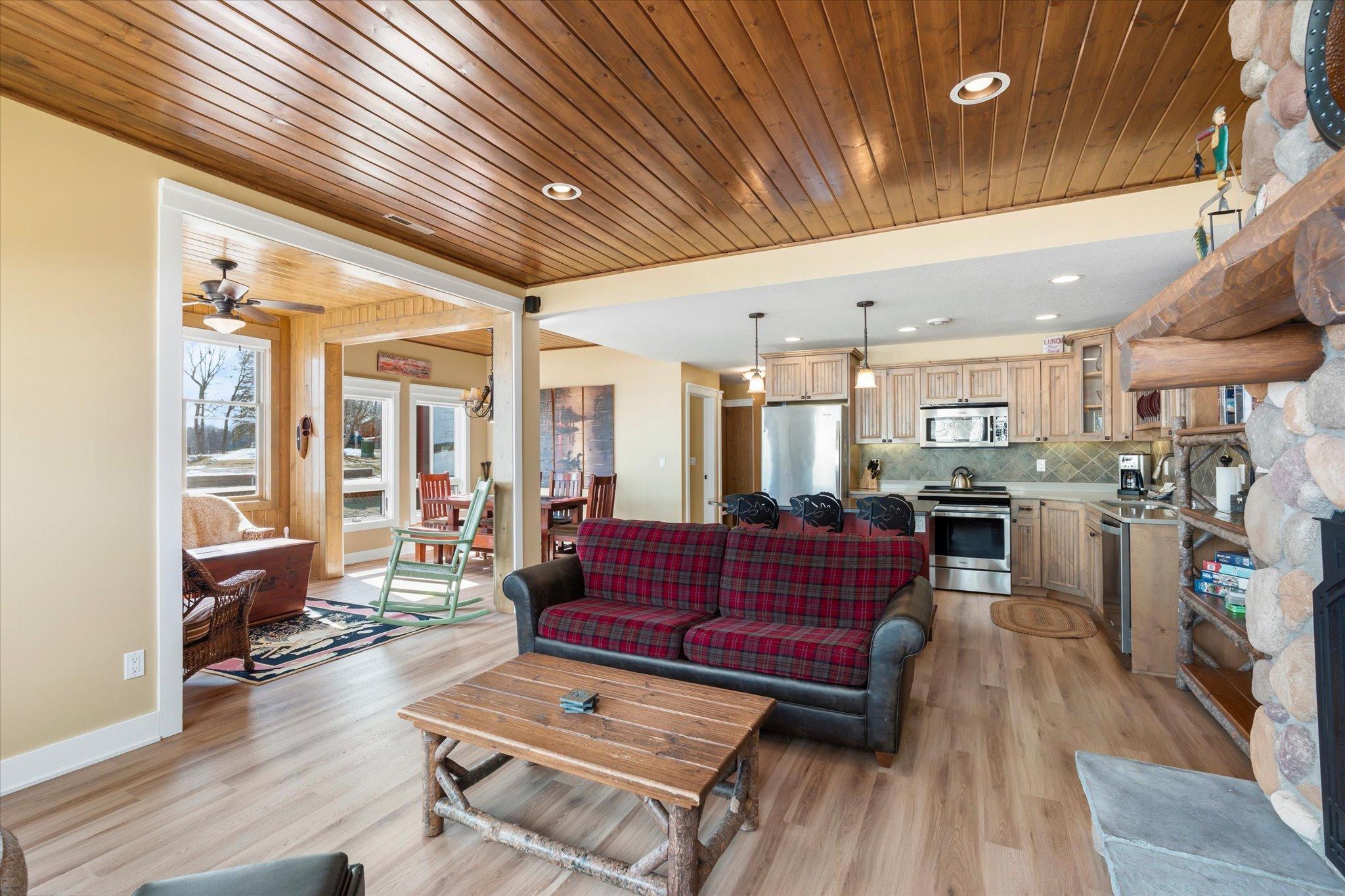 Trapper's Landing #210 6946 Beach View Lane NW 210-2&3