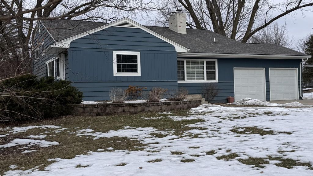 Photo of 217 Regency Road, Le Sueur, MN 56058 (MLS # 7020280)