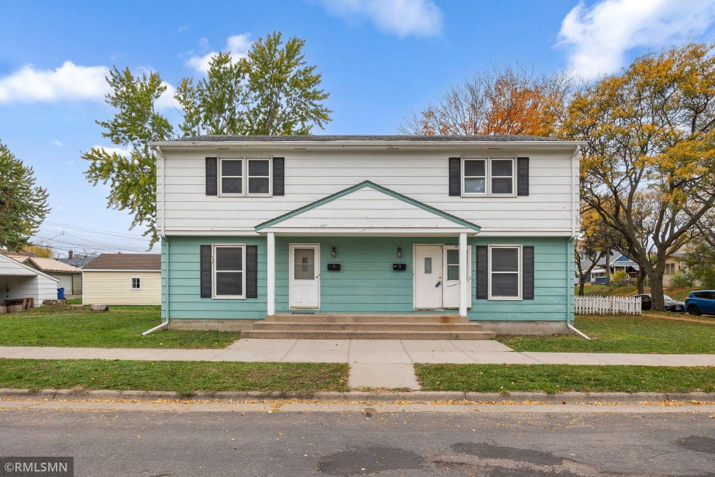 Photo of 985 Cypress Street, Saint Paul, MN 55106 (MLS # 7161261)