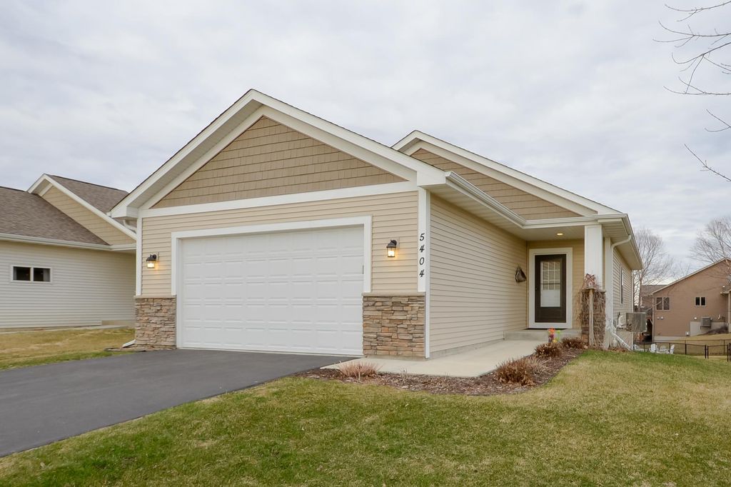 Photo of 5404 Cinnamon Point, Mayer, MN 55360 (MLS # 7051342)