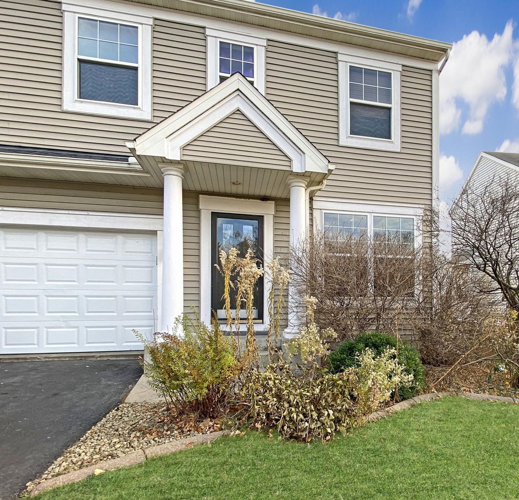 Photo of 2397 Molnau Court, Chaska, MN 55318 (MLS # 6821106)