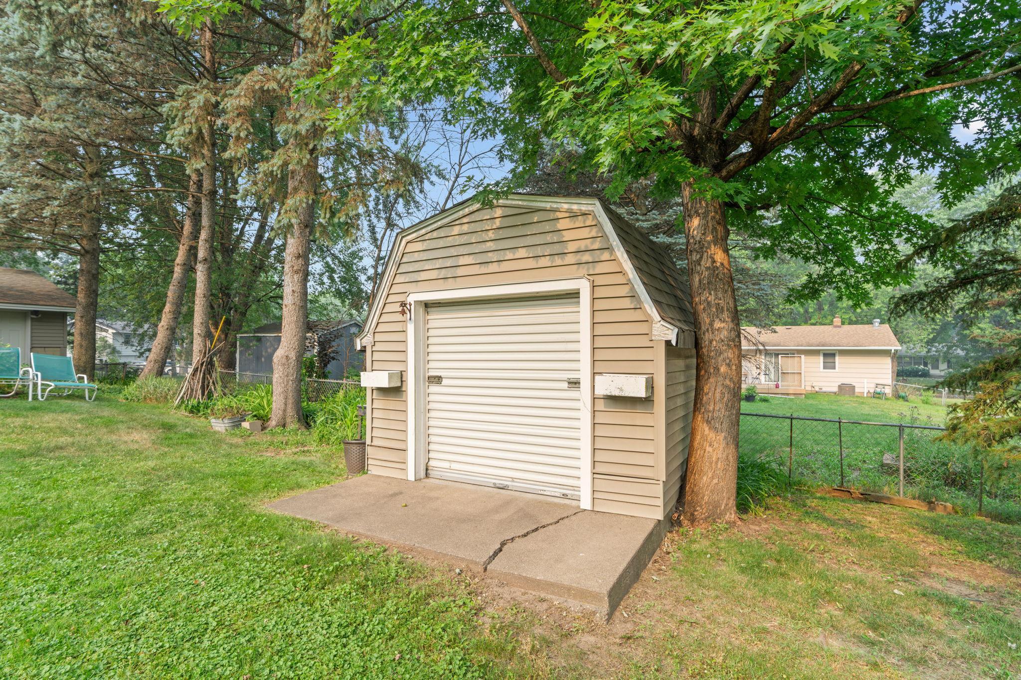 2207 Orchard Lane