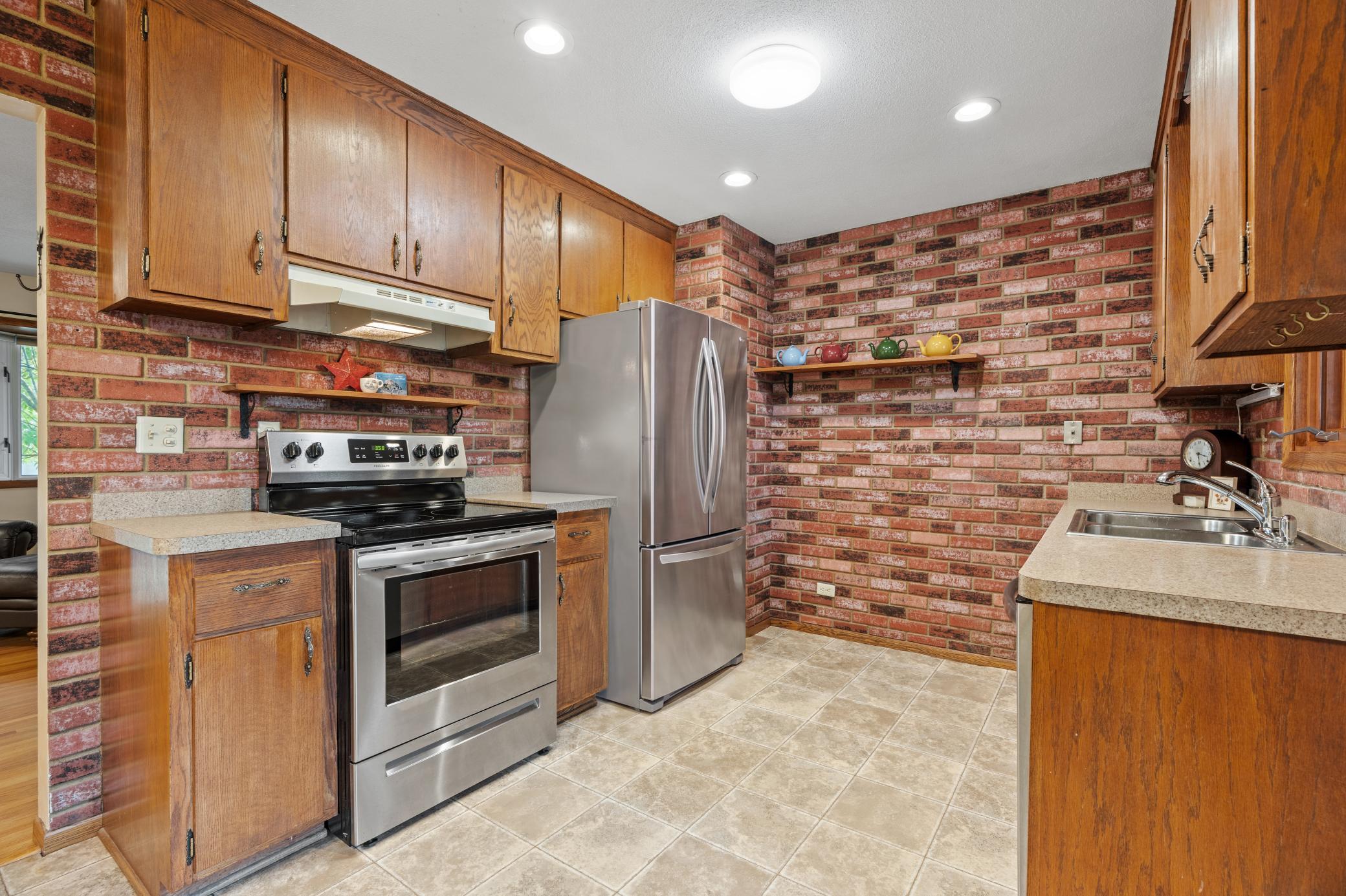 2207 Orchard Lane