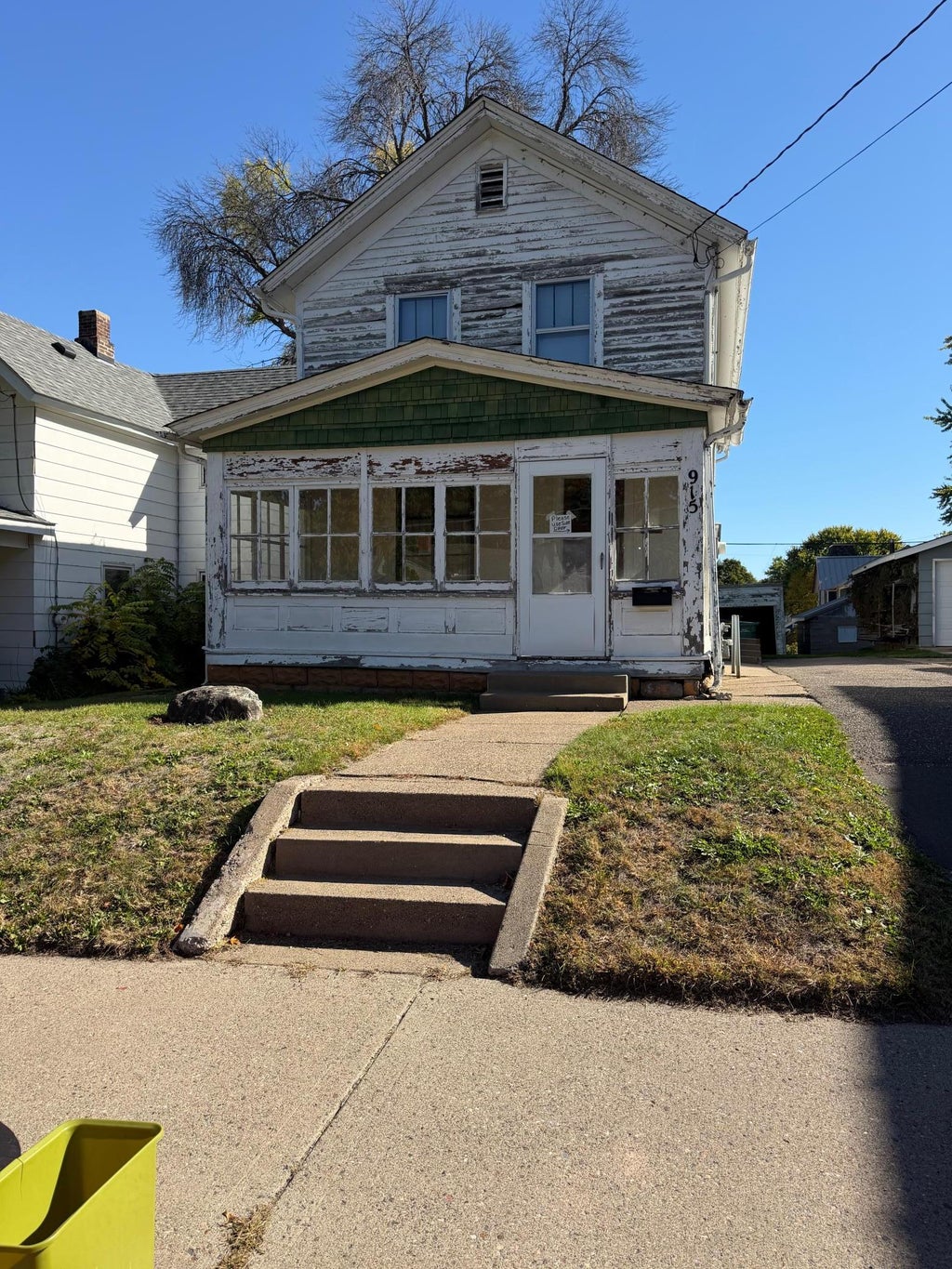 Photo of 915 4th Street S, Stillwater, MN 55082 (MLS # 7158156)