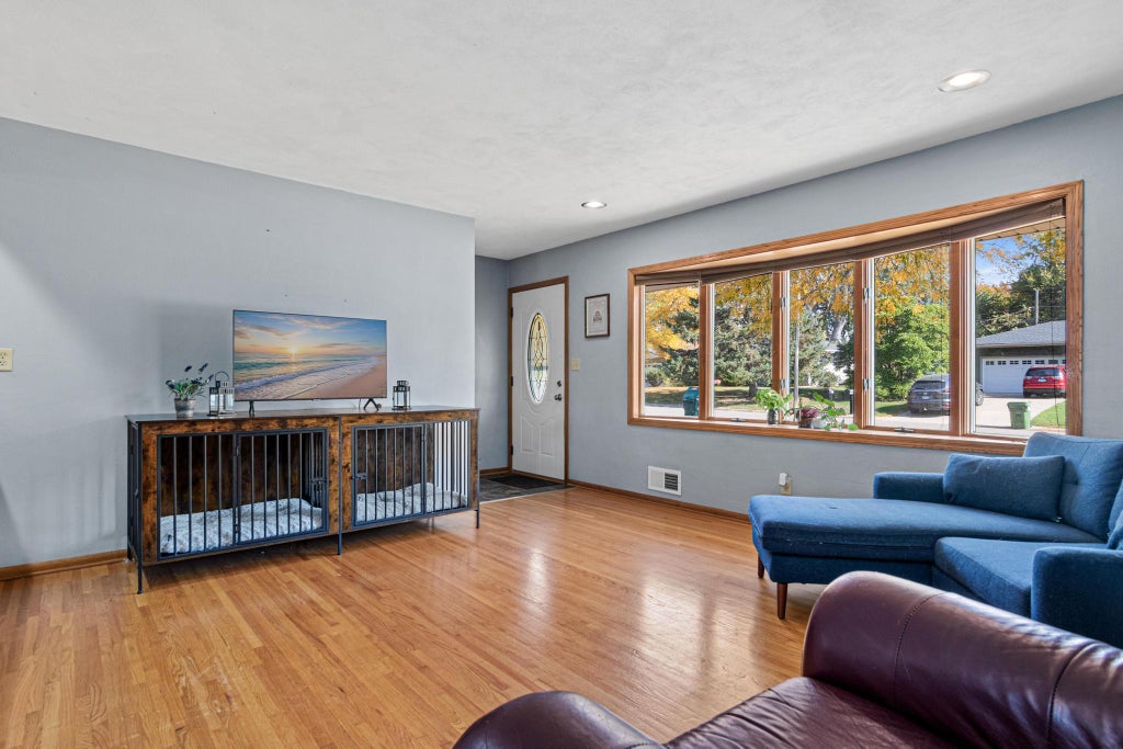 Photo of 2949 Northview Street, Roseville, MN 55113 (MLS # 7148175)