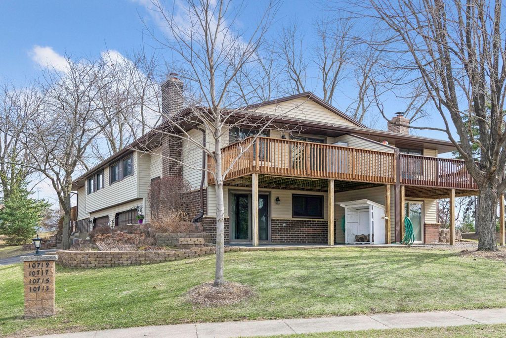 Photo of 10719 Yukon Avenue S, Bloomington, MN 55438 (MLS # 7052254)