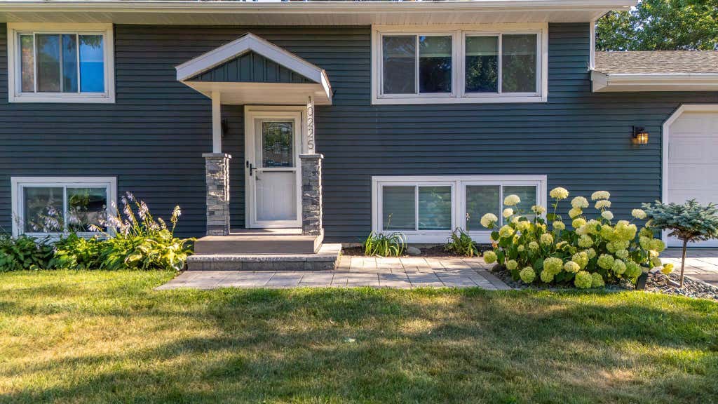 Photo of 10225 99th Avenue N, Maple Grove, MN 55369 (MLS # 7122186)