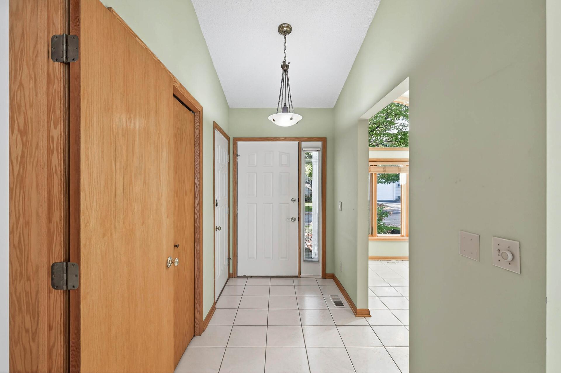 801 Southcross Drive E