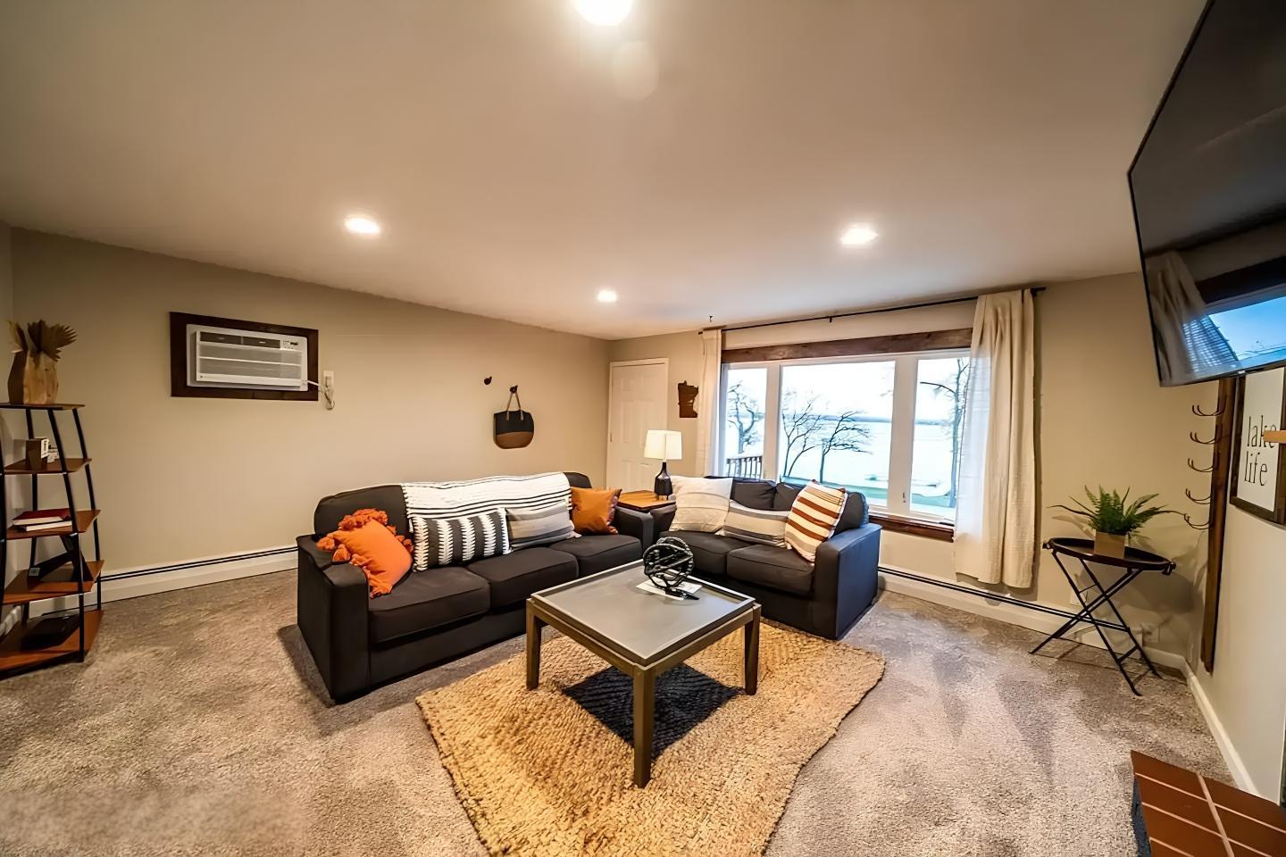 1110 W Lake Drive