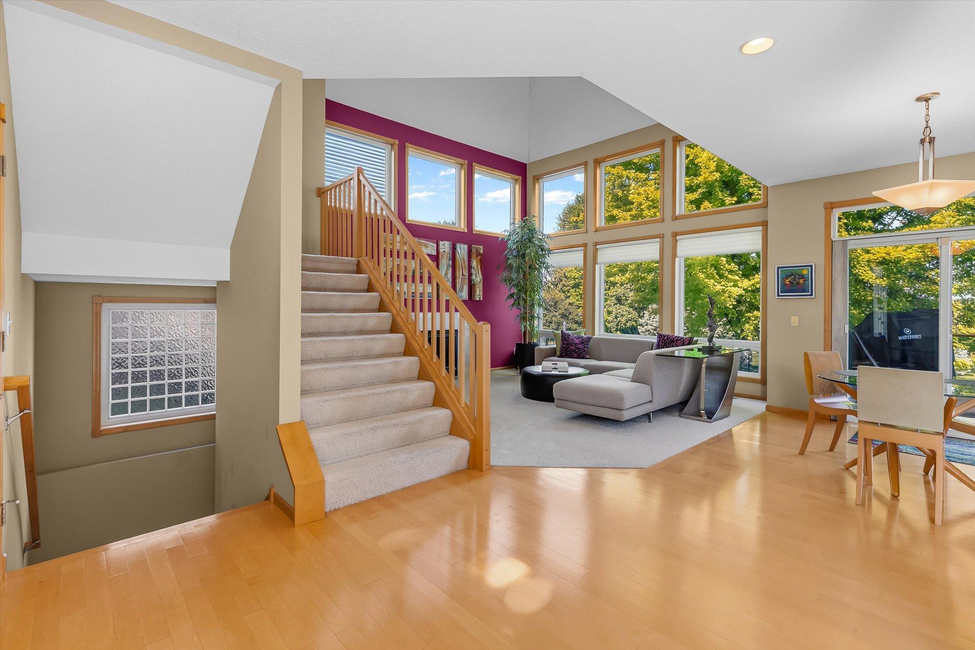 9200 138th Street W