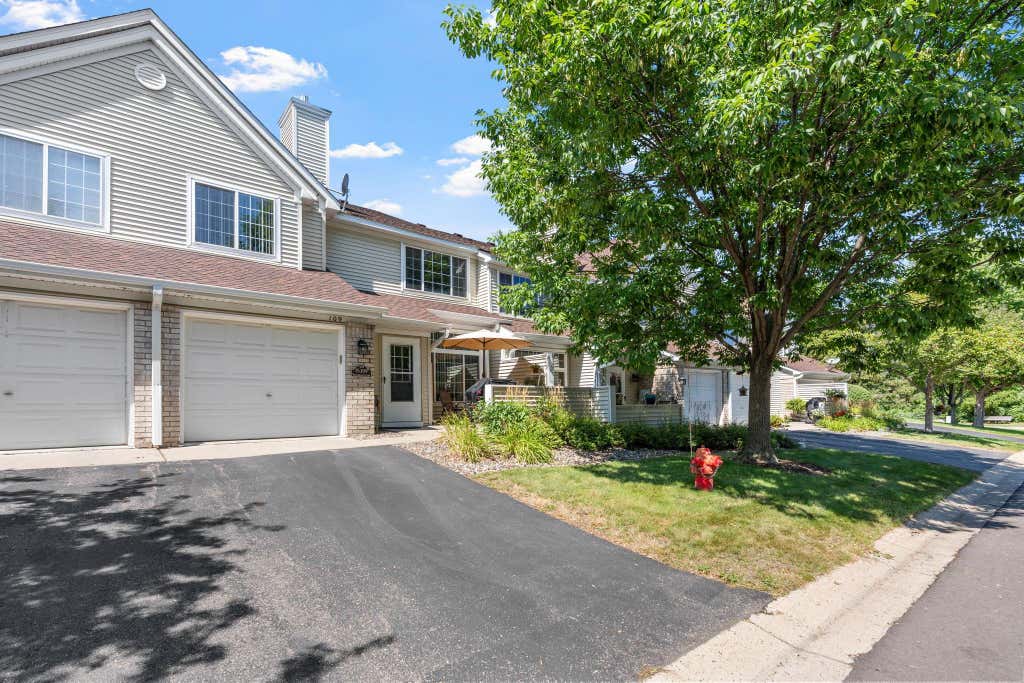 Photo of 15309 Greenhaven Lane #109, Burnsville, MN 55306 (MLS # 7129170)