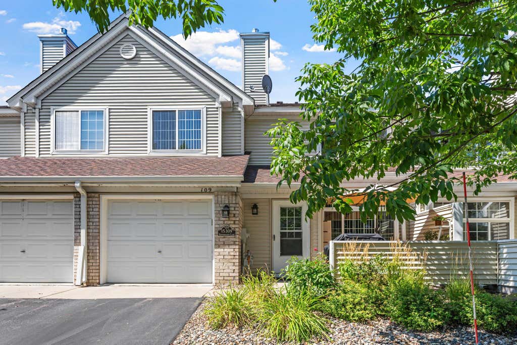 Photo of 15309 Greenhaven Lane #109, Burnsville, MN 55306 (MLS # 7129170)