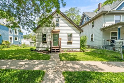 271 Harrison Avenue Saint Paul MN 55102
