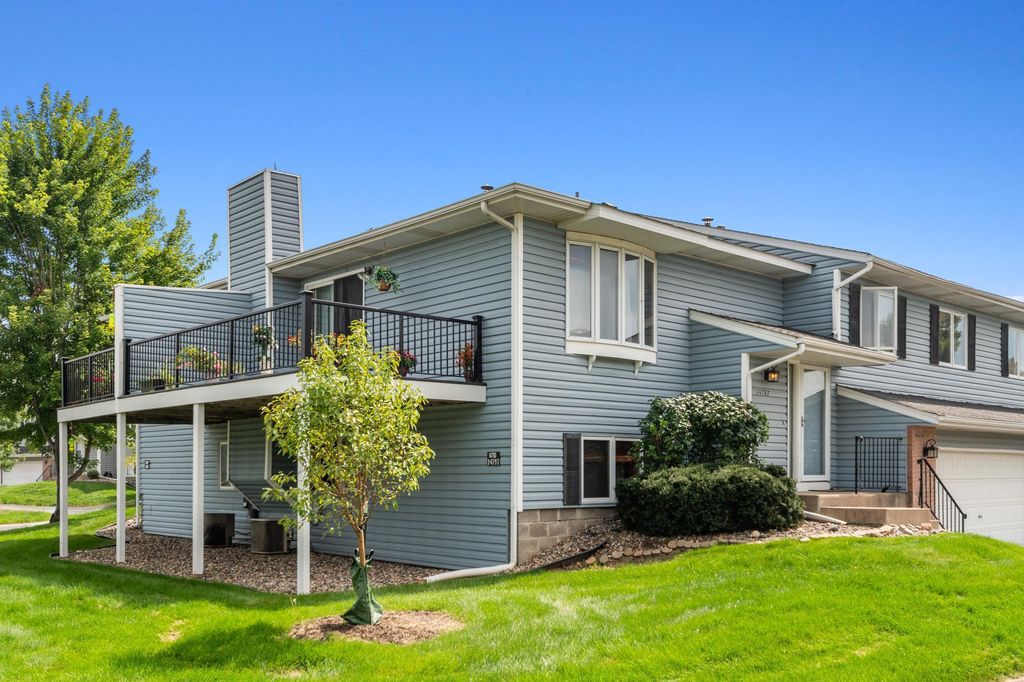 Photo of 14797 Lower Endicott Way, Apple Valley, MN 55124 (MLS # 7010320)