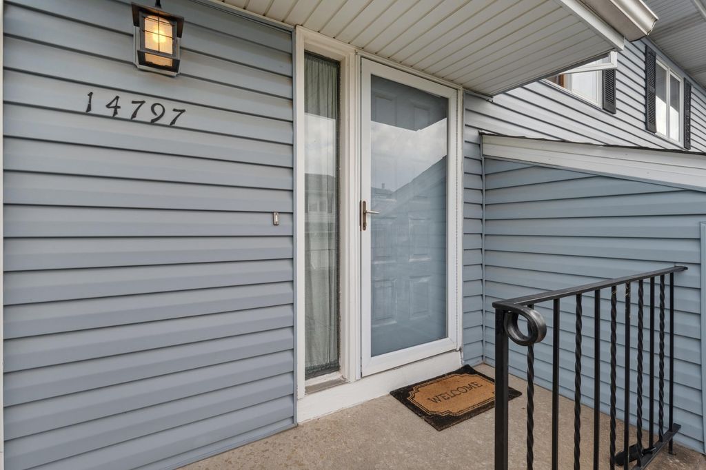 Photo of 14797 Lower Endicott Way, Apple Valley, MN 55124 (MLS # 7010320)