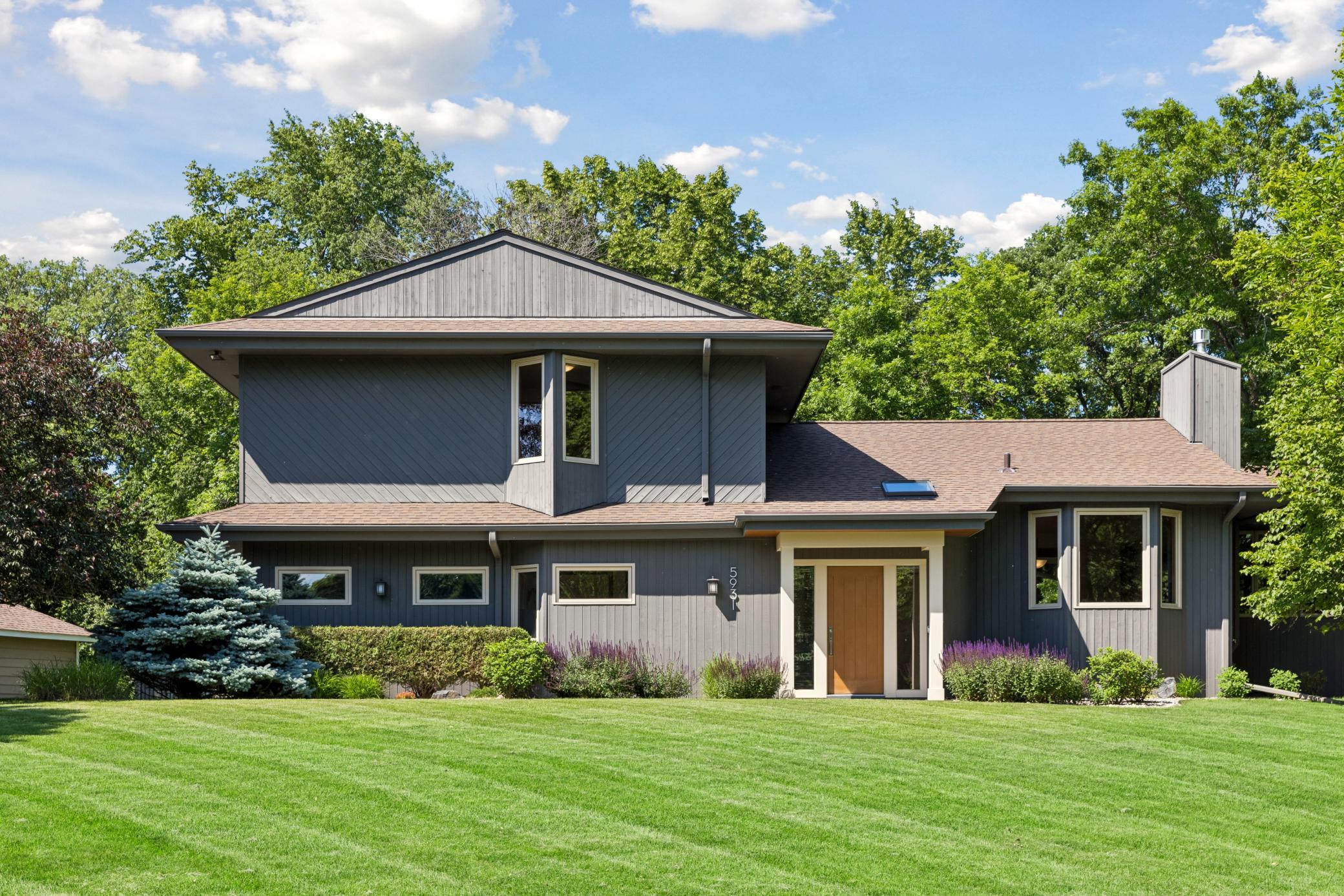 5931 Creek Point