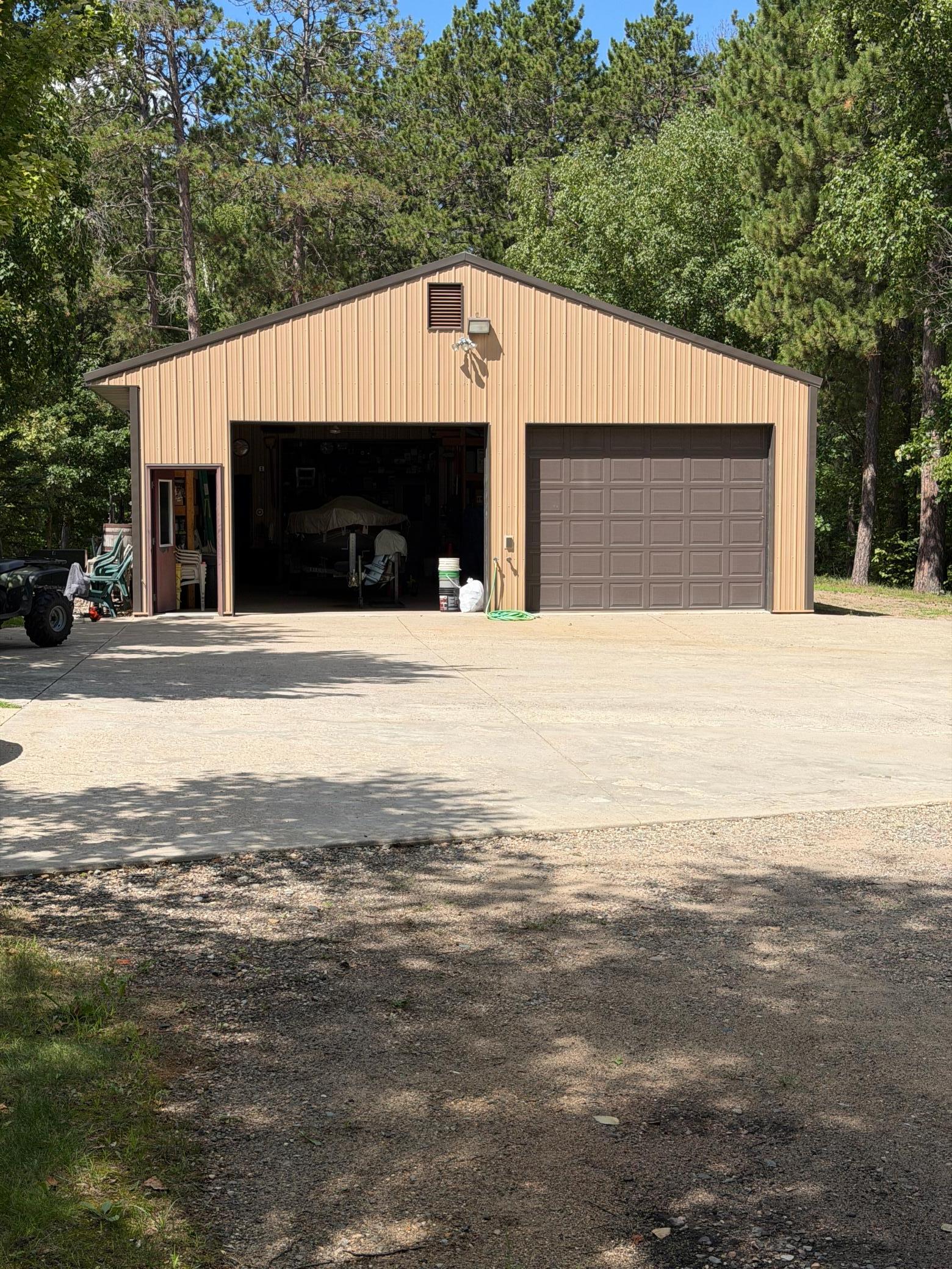 24425 Hickory Trail