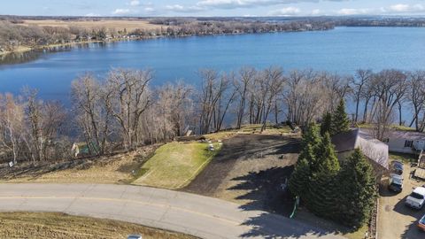 Photo of 21280 654th Avenue, Litchfield, MN 55355 (MLS # 7049405)