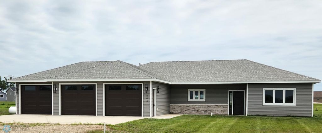 Photo of 608 Blaine Street N, Colfax, ND 58018 (MLS # 6643103)