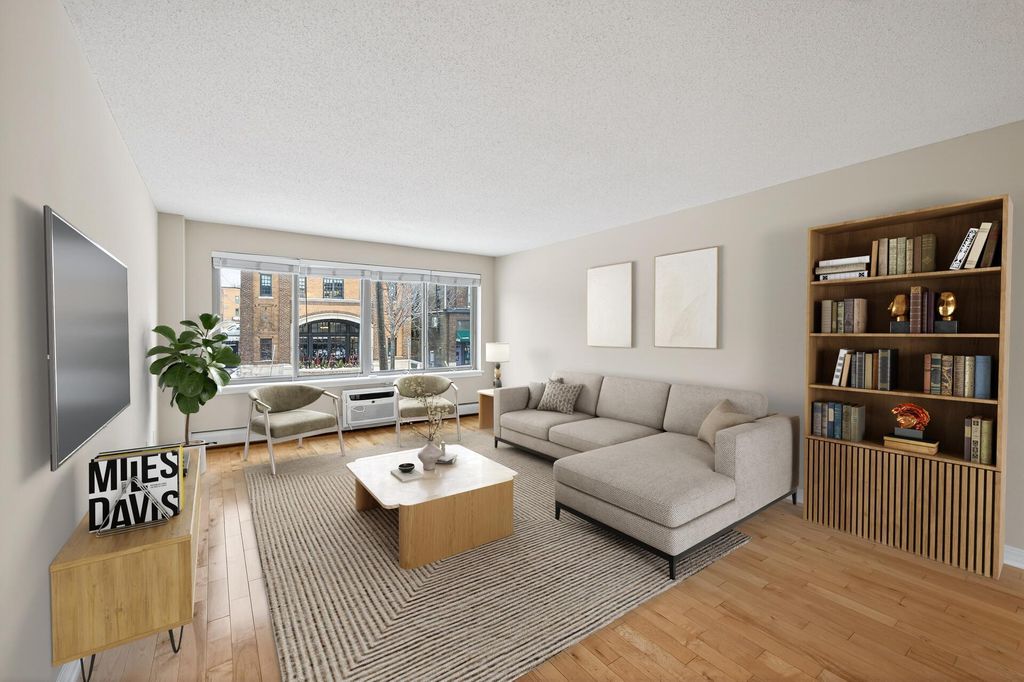 Photo of 2727 W 43rd Street #201, Minneapolis, MN 55410 (MLS # 7009949)