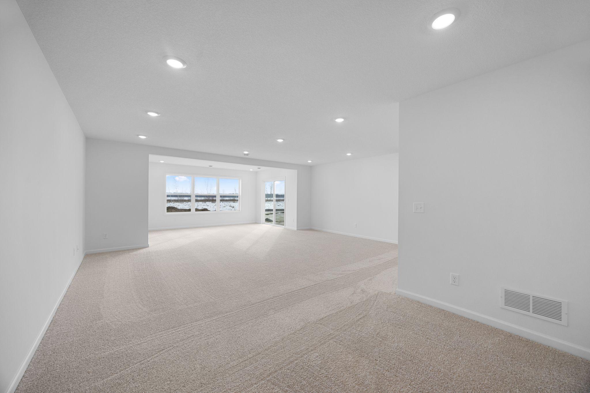 15799 Granada Avenue N