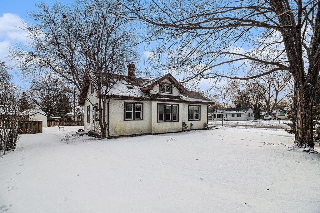 Photo of 4500 Ewing Avenue N, Robbinsdale, MN 55410 (MLS # 7016344)