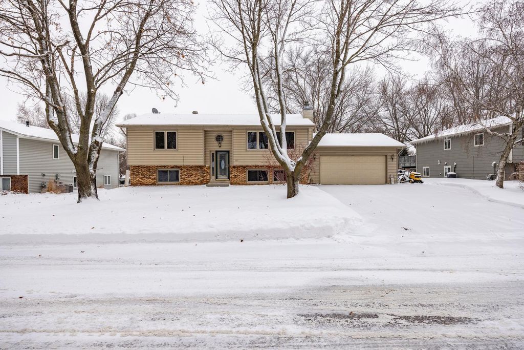 Photo of 225 Cardinal Lane, Chaska, MN 55318 (MLS # 7003207)