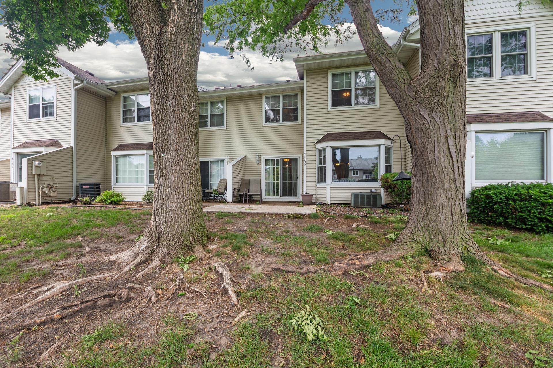 4163 Maureen Drive NE