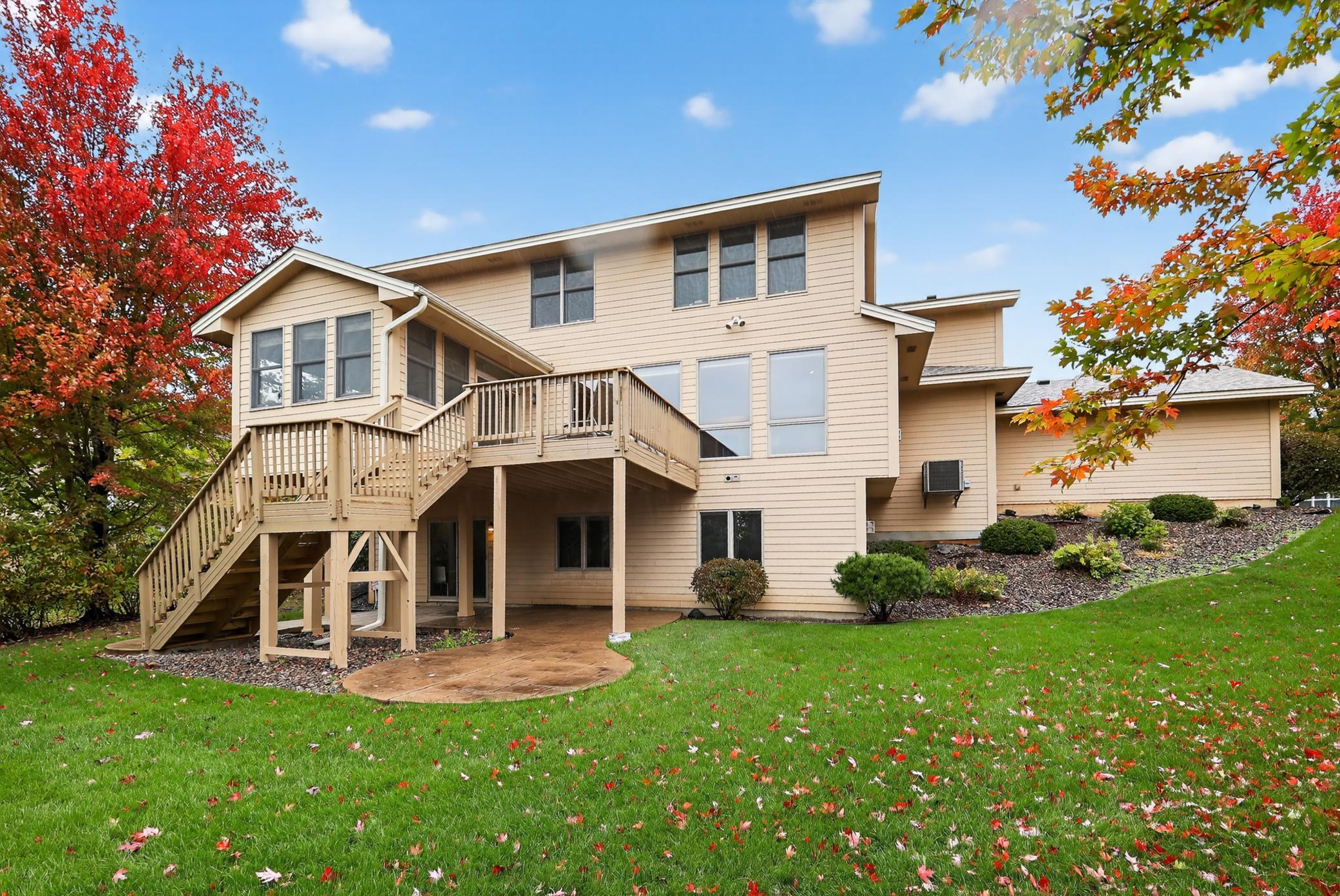 10741 Hawthorn Trail