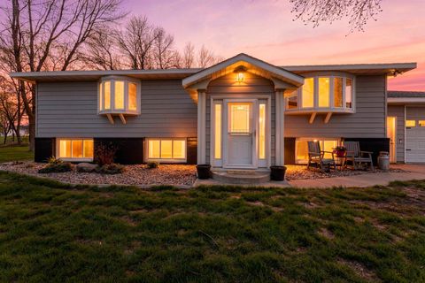Photo of 16474 200th Street, Hutchinson, MN 55350 (MLS # 7065023)