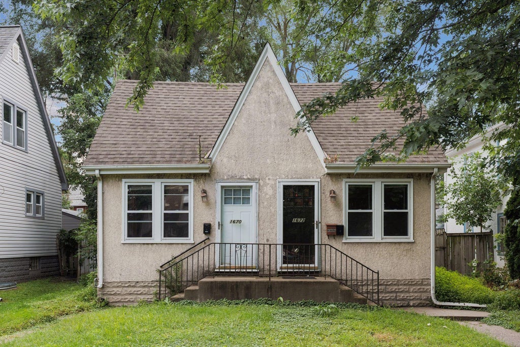 Photo of 1672 Randolph Avenue, Saint Paul, MN 55105 (MLS # 7097720)