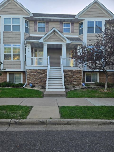 2821 Arona Street Roseville MN 55113