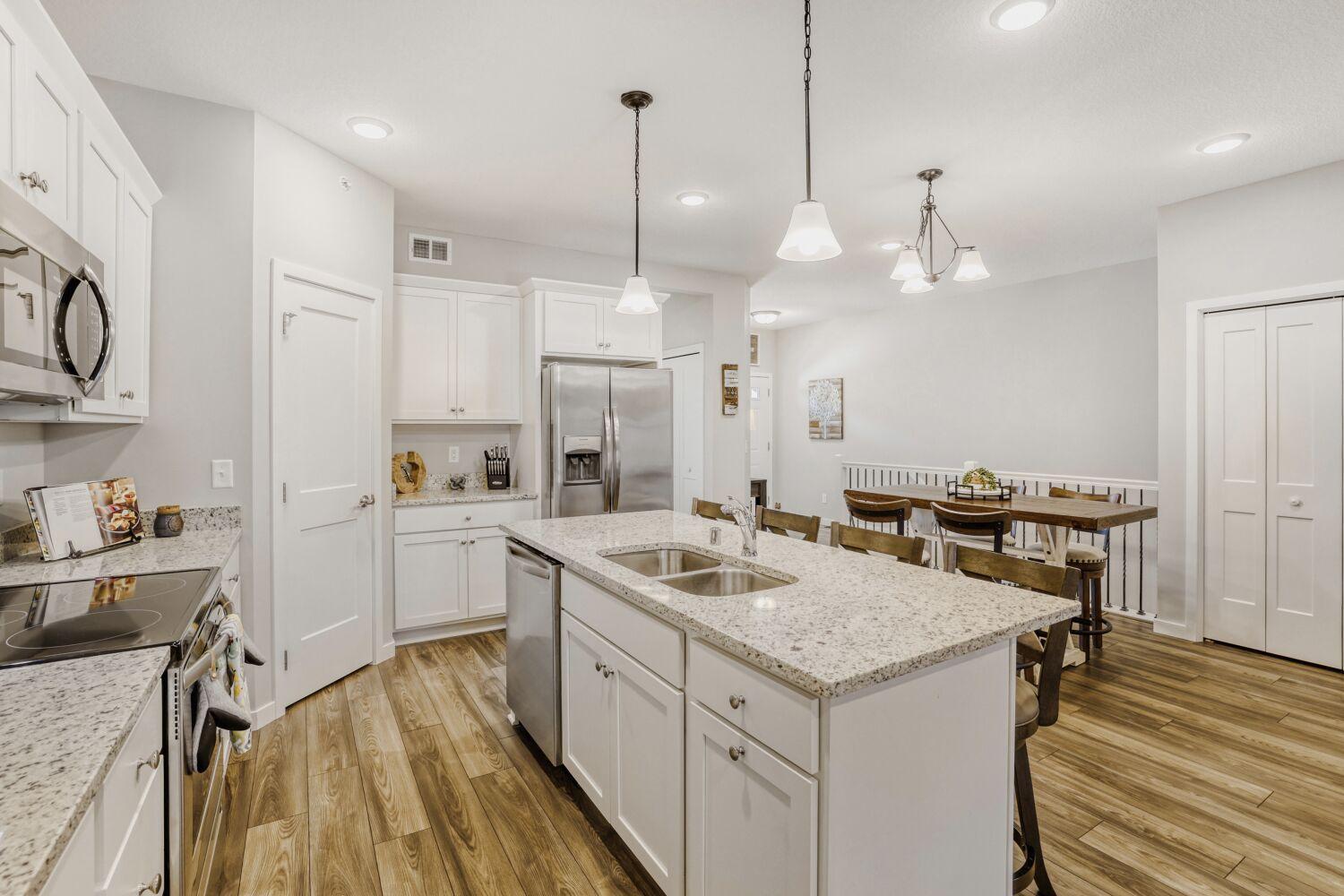 9105 Lexington Ave N B