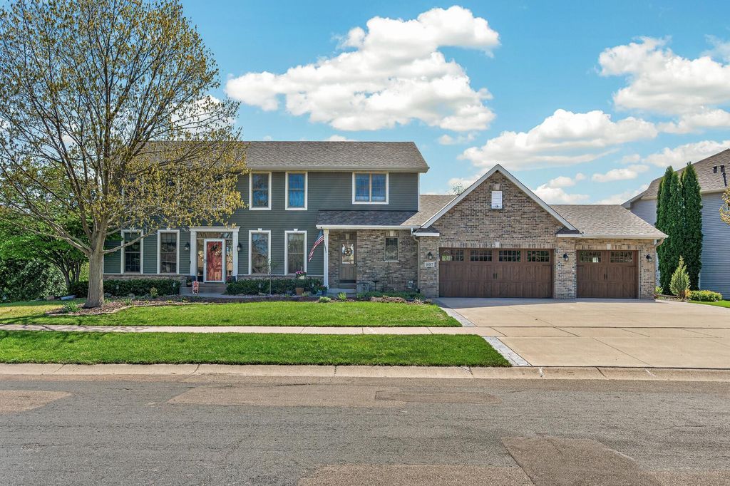 Photo of 16917 73rd Place N, Maple Grove, MN 55311 (MLS # 7069686)