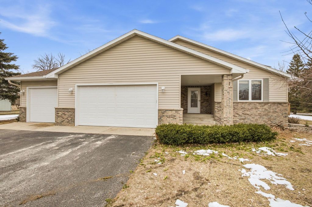 Photo of 2740 Le Homme Dieu Heights NE, Alexandria, MN 56308 (MLS # 7048938)