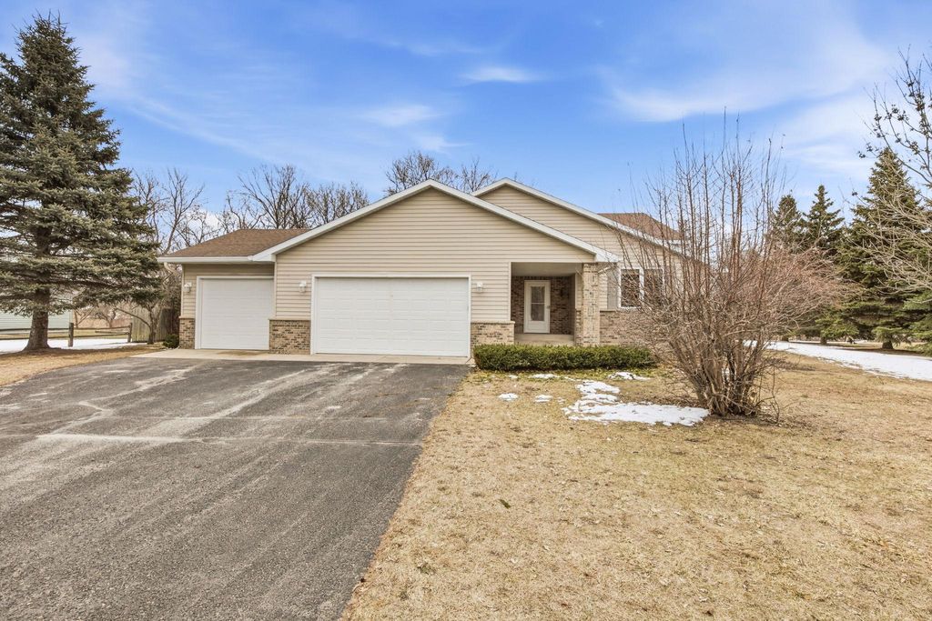 Photo of 2740 Le Homme Dieu Heights NE, Alexandria, MN 56308 (MLS # 7048938)