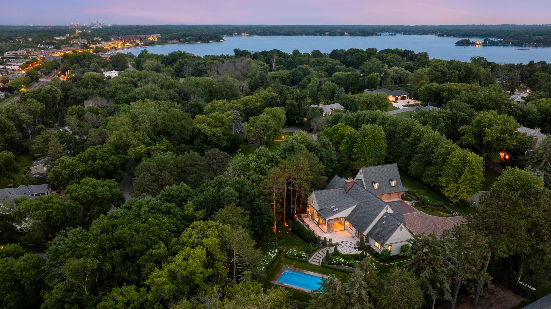 325 Highcroft Lane