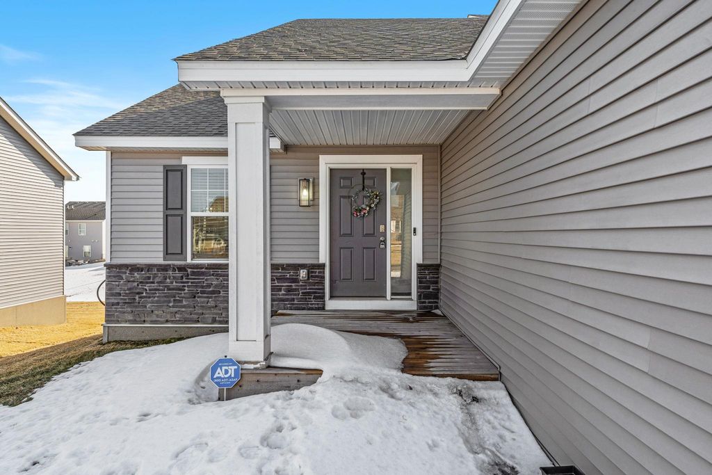 Photo of 20646 Gosford Way, Lakeville, MN 55044 (MLS # 7021441)