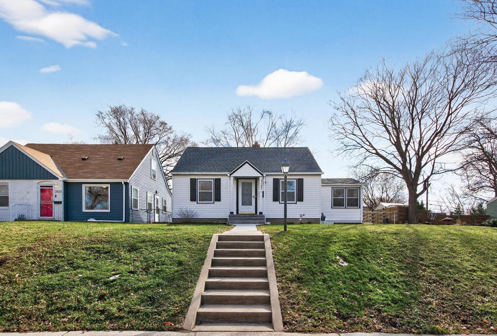 Photo of 3137 Florida Avenue S, Saint Louis Park, MN 55426 (MLS # 7136681)