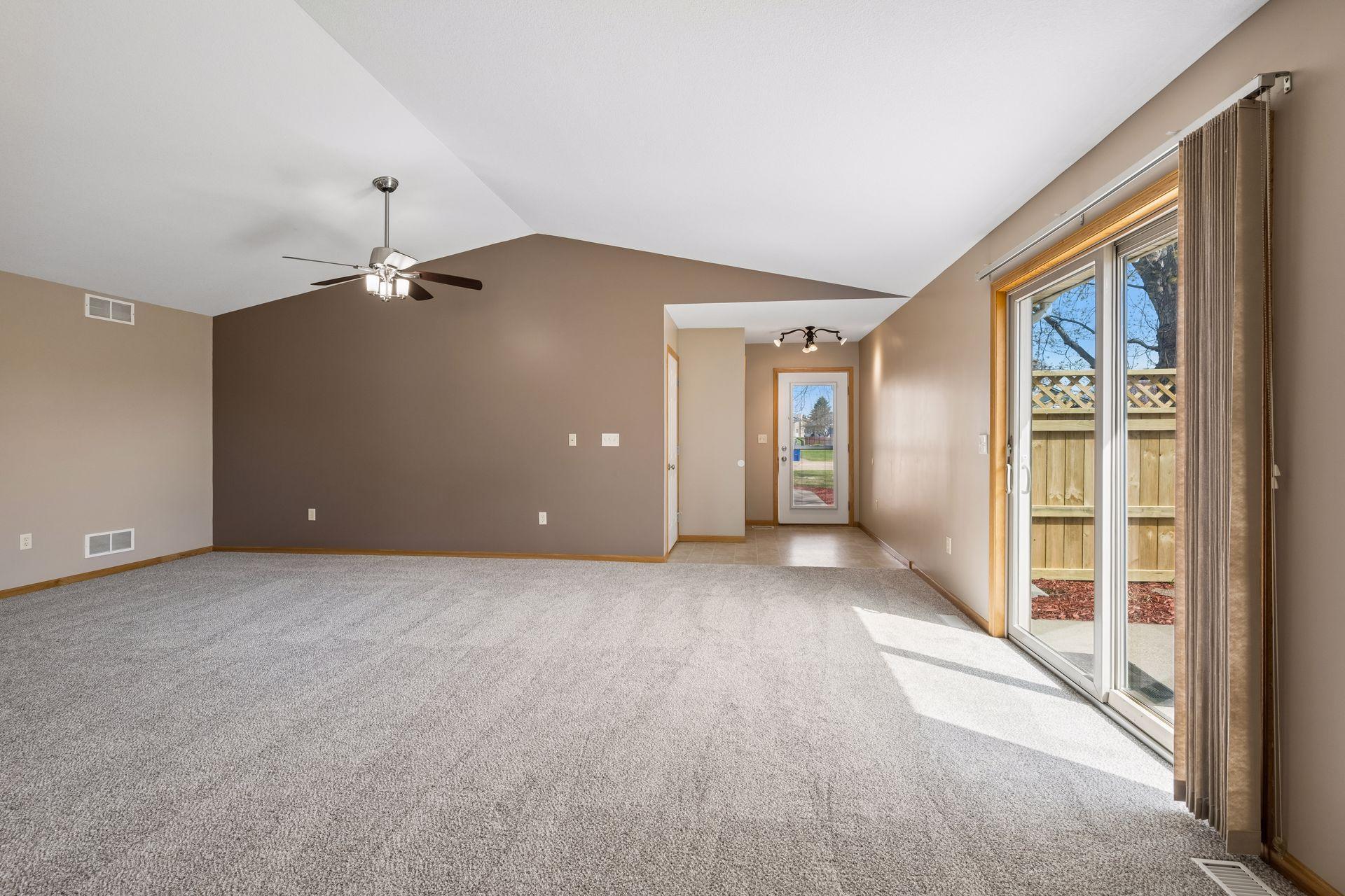 1135 Hidden Lane