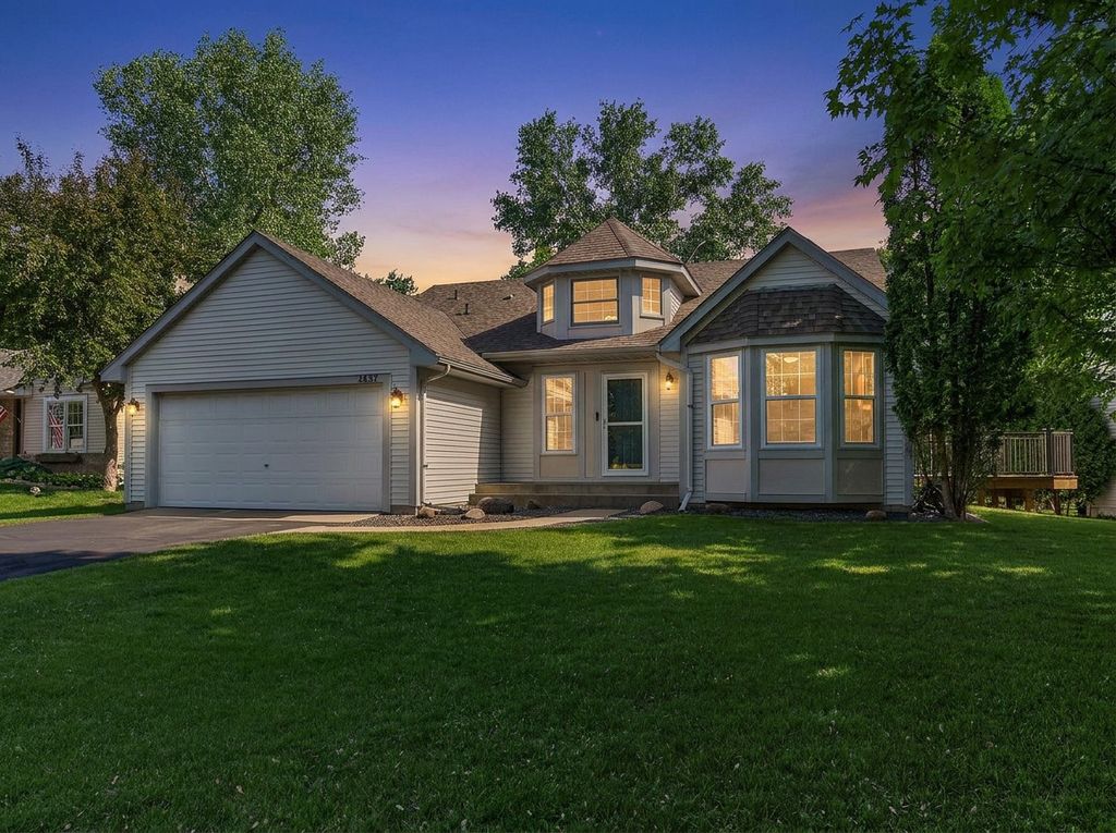 Photo of 7457 54th Street N, Oakdale, MN 55128 (MLS # 7080865)